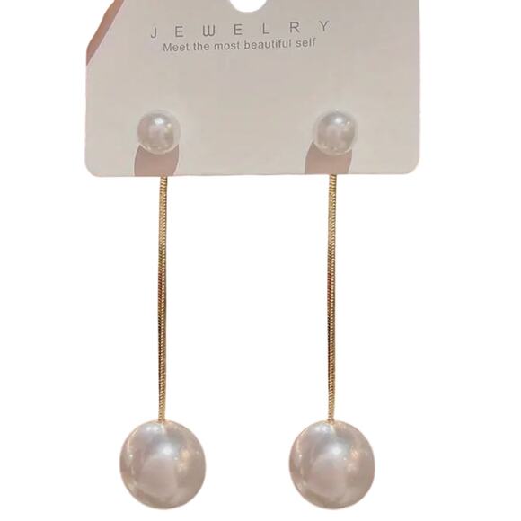 Elegant Pearl Drop Earrings with Gold Accents - Picture 1 of 3